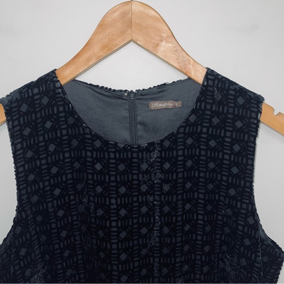 J. McLaughlin Shift Dress Women’s Size Small Black Velvet Velour Pattern - Picture 7 of 8